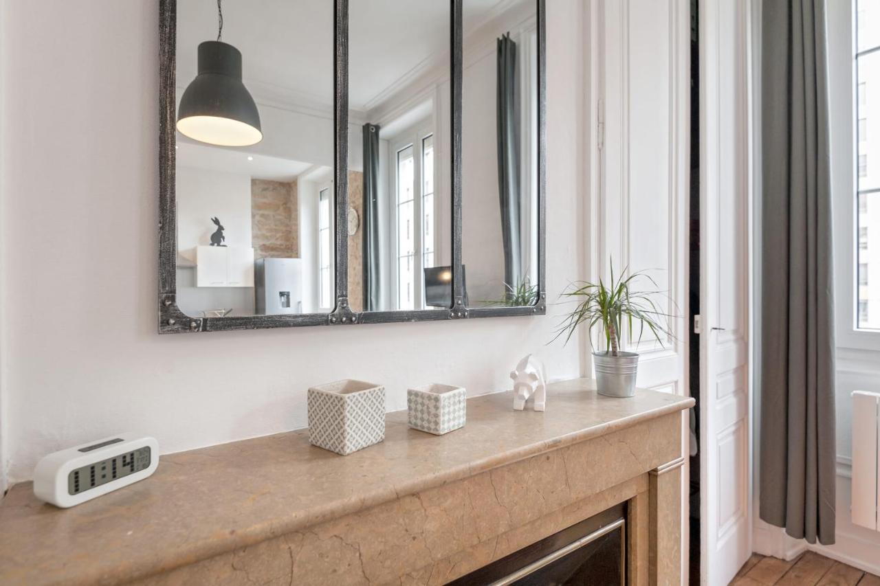 Guestready - Bright And Cosy Loft Near Part Dieu Metro Lyon Bagian luar foto