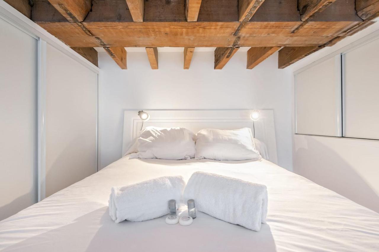 Guestready - Bright And Cosy Loft Near Part Dieu Metro Lyon Bagian luar foto